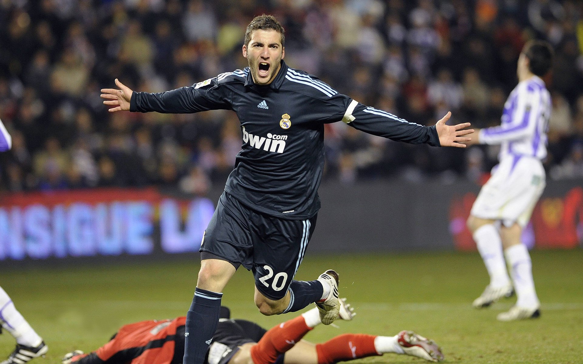 墨西哥队首位“冰上足球金靴”诞生